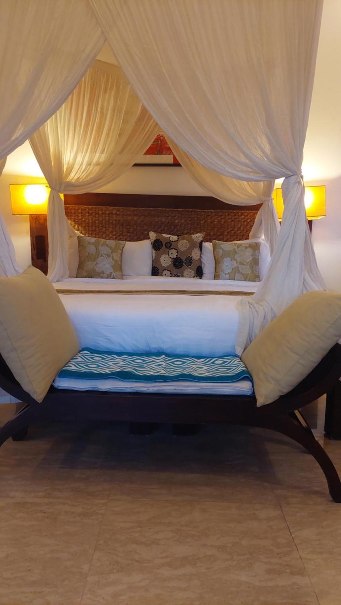 Villa Heliconia Seminyak  Room photo